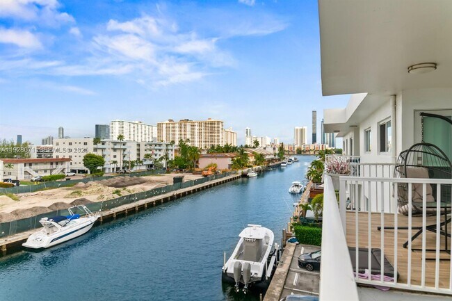 Building Photo - 3755 NE 167th St