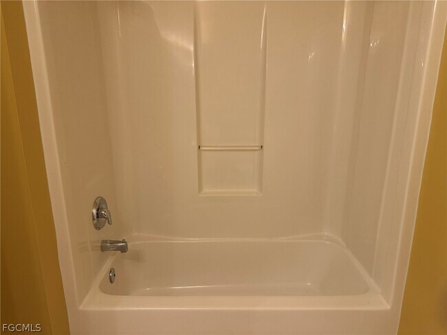 Building Photo - 1915 SW 13th St