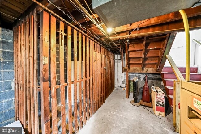 Building Photo - 2203 Steel Rd