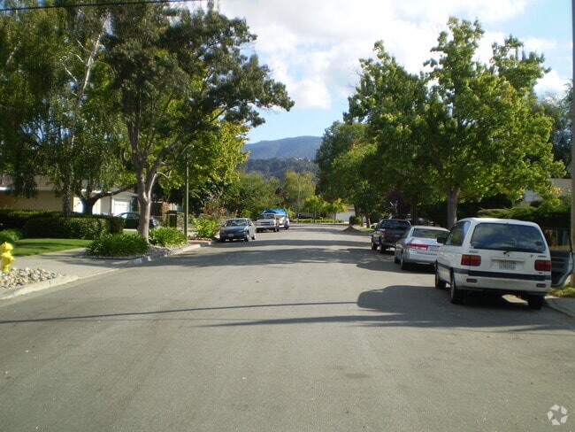 Building Photo - 4953 Kenson Dr
