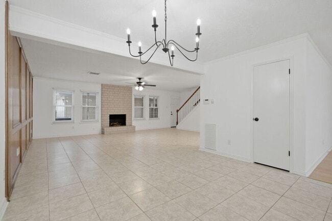 Building Photo - 66 T Huxley Ln
