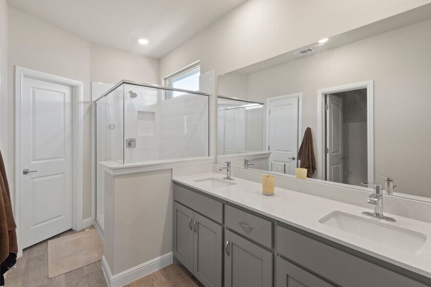 Building Photo - 14516 Bootes Dr
