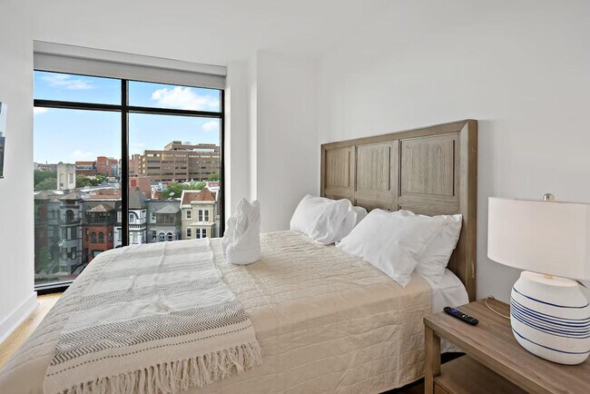 Building Photo - 635 S St NW