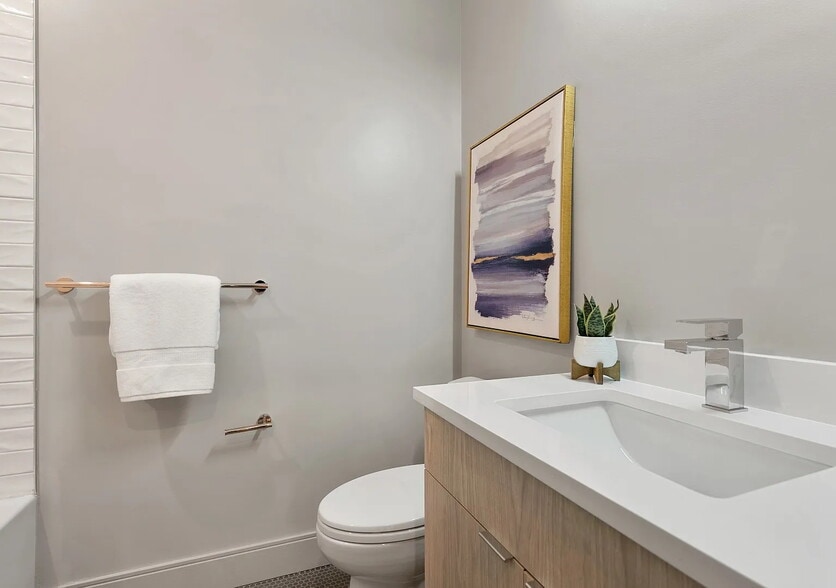 Building Photo - 85 Myrtle St