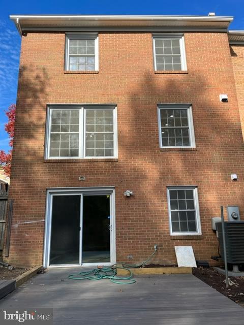 Building Photo - 7029 Leestone St