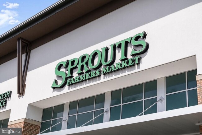 Building Photo - 2136 Glacier Rd