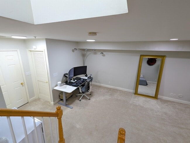 Building Photo - 47 Mallard Pl