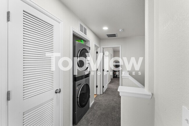 Building Photo - 2259 Falkirk Dr