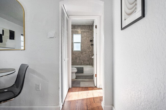 Building Photo - 11 NW 68th Terrace