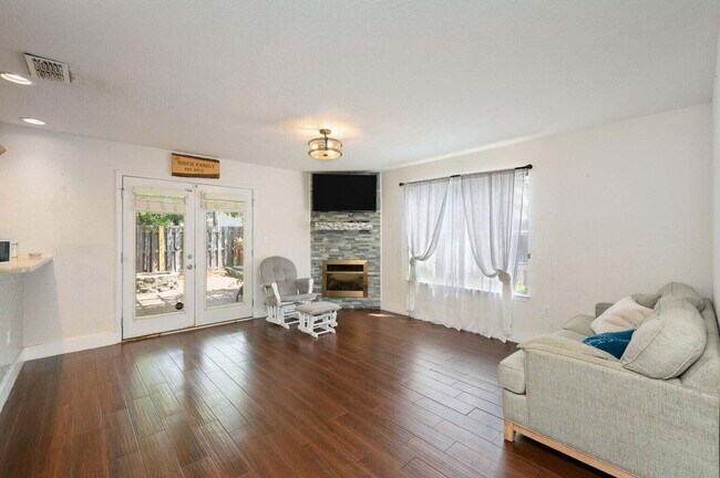 Building Photo - 673 Loblolly Bay Dr
