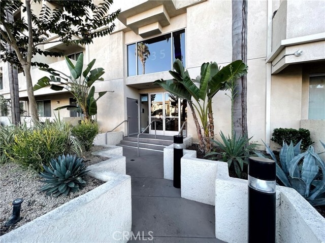 Building Photo - 535 Magnolia Ave