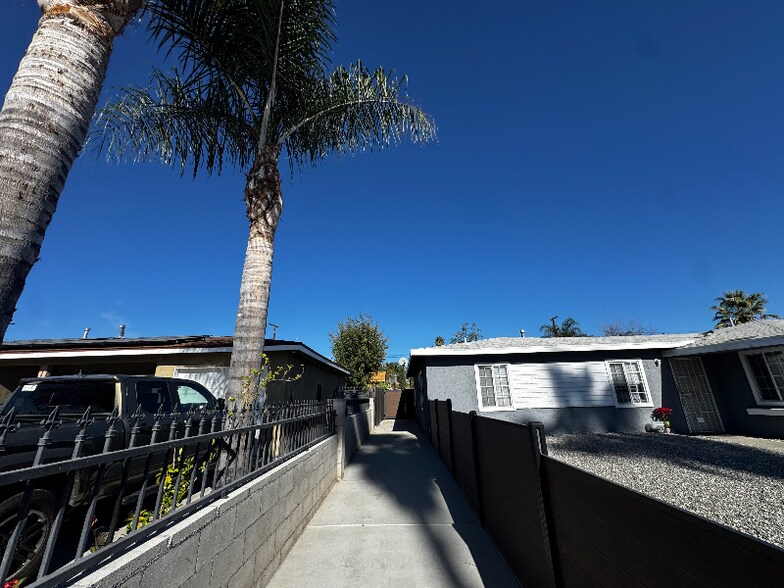 Building Photo - 1976 W 18th St