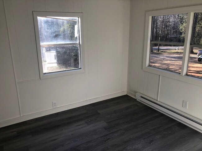 Building Photo - Newly remodeled home is located in Lancaster, SC 29720.