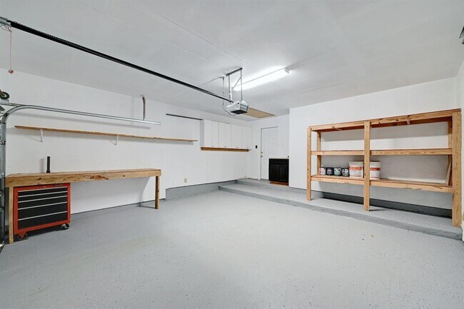 Building Photo - 212 Cargill Dr