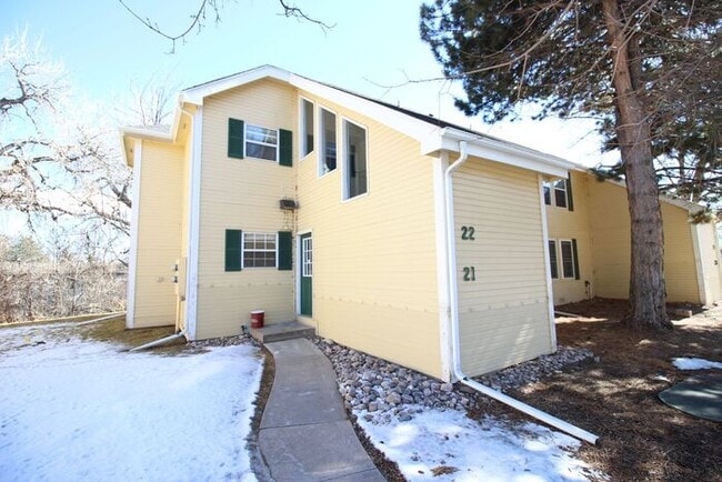 Primary Photo - Cozy 2 bedroom condo