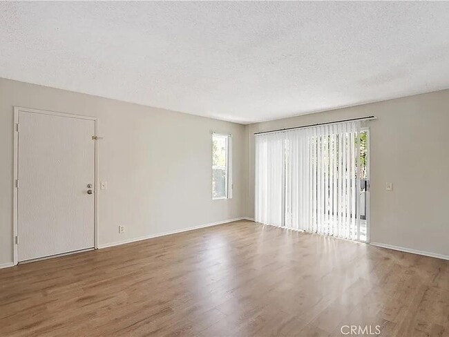 Building Photo - 63 Wildwood