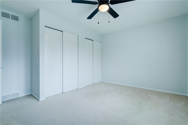 Building Photo - 399 French Rd