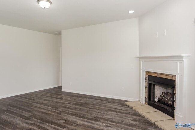 Building Photo - 227 Balota St