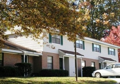 Building Photo - Falls Park Apartments