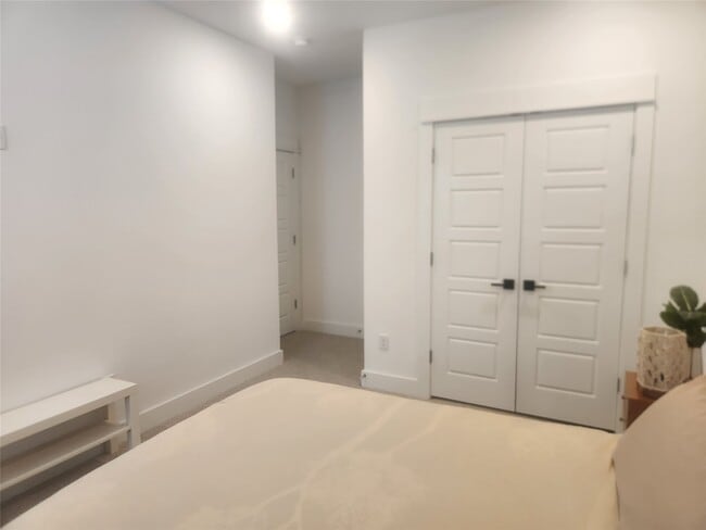 Building Photo - 5831 Highland Sky Ln