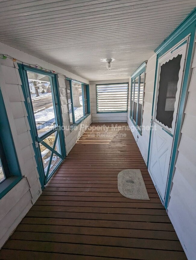 Building Photo - 449 24th St N