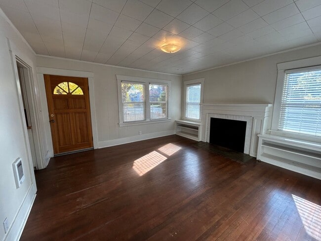 Building Photo - 1603 NW 2nd St