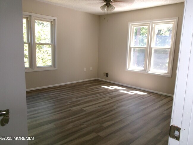 Building Photo - 965 Seabury Ct