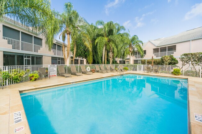 Building Photo - 501 Muirfield Ct