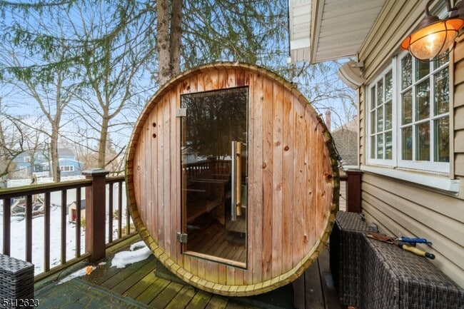 Building Photo - 92 Myrtle Ave