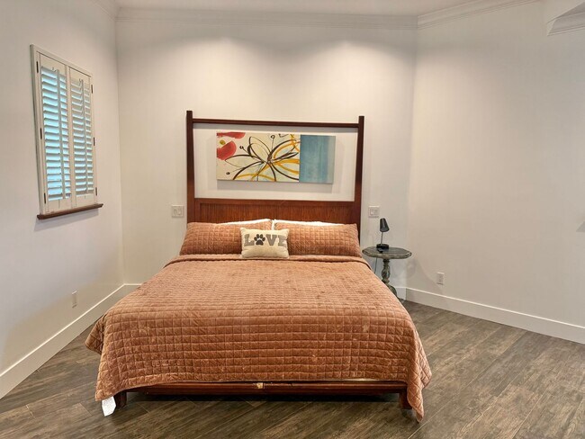 Building Photo - Partially Furnished 3 Bedroom / 2.5 Bathroom Custom Home in Sandhill Estates gated community!