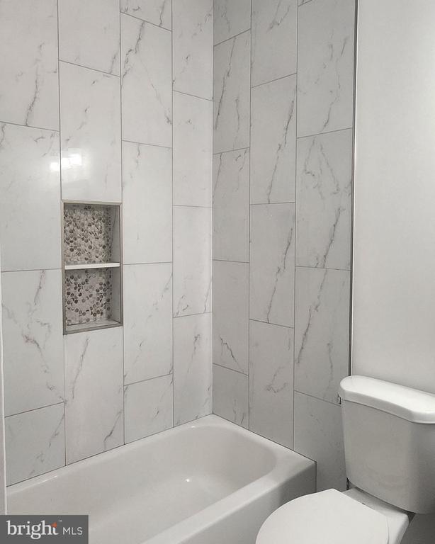 Building Photo - 2230 Christian St