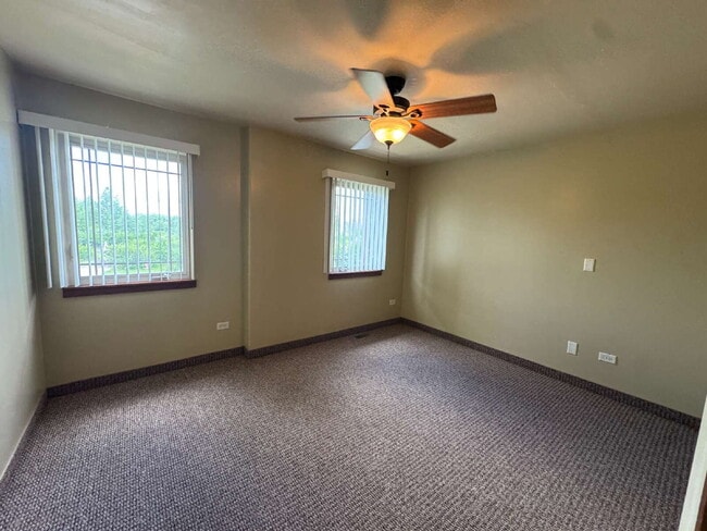 Building Photo - LUXURY RENTAL IN NORTH UTICA – OAK RIDGE VILLAGE