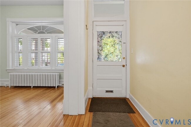 Building Photo - 1527 Grove Ave