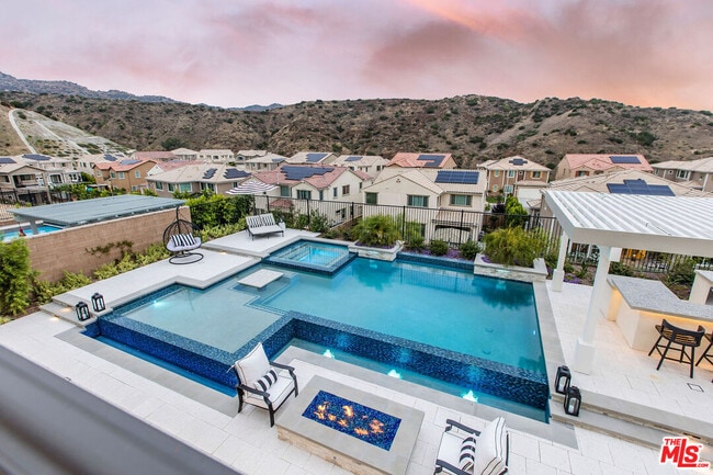 Building Photo - 24407 Clear Creek Pl