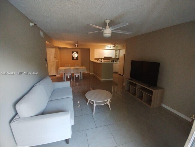 Building Photo - 111 Yacht Club Way