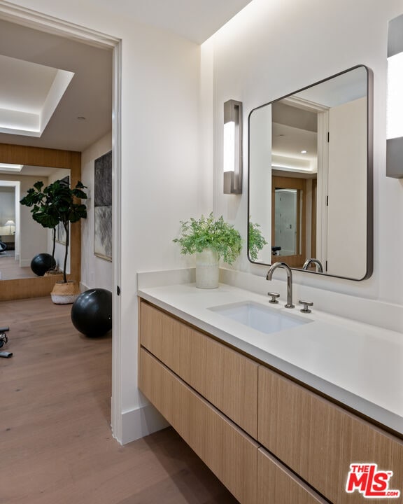 Building Photo - 565 Toyopa Dr