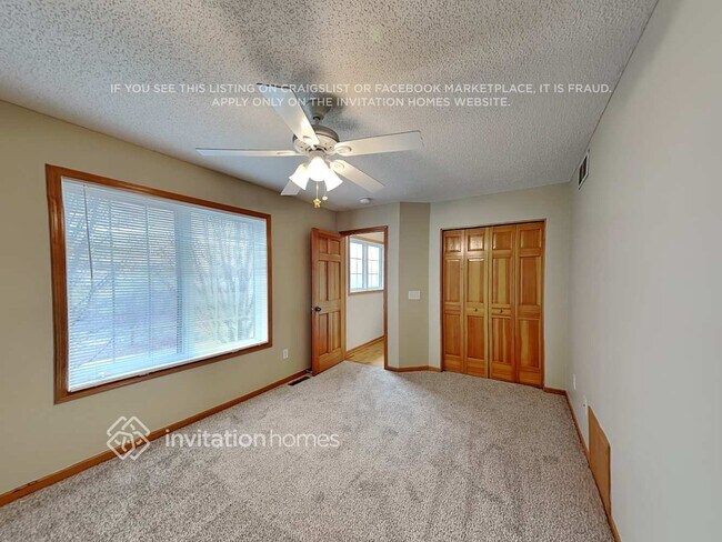 Building Photo - 11802 South Lake Boulevard Northeast