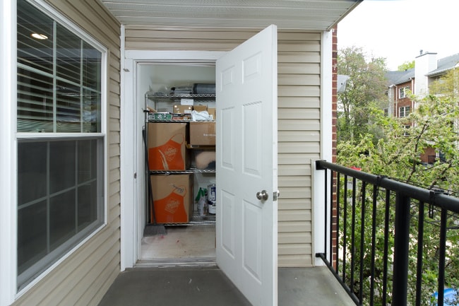 Building Photo - 3312 Wyndham Cir