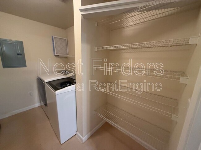 Building Photo - 10075 Gate Pkwy N