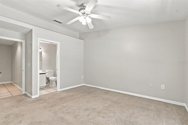 Building Photo - 14635 Par Club Cir