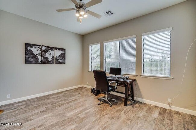 Building Photo - 26626 N 45th Pl