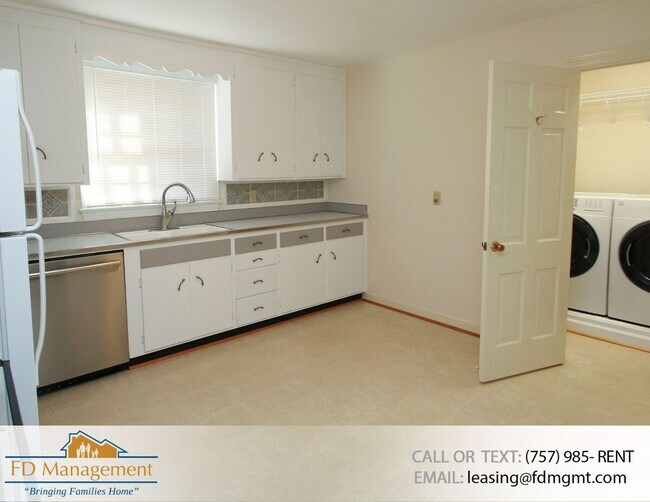 Building Photo - Well Maintained 2 BR 1 BA House in Williamsburg