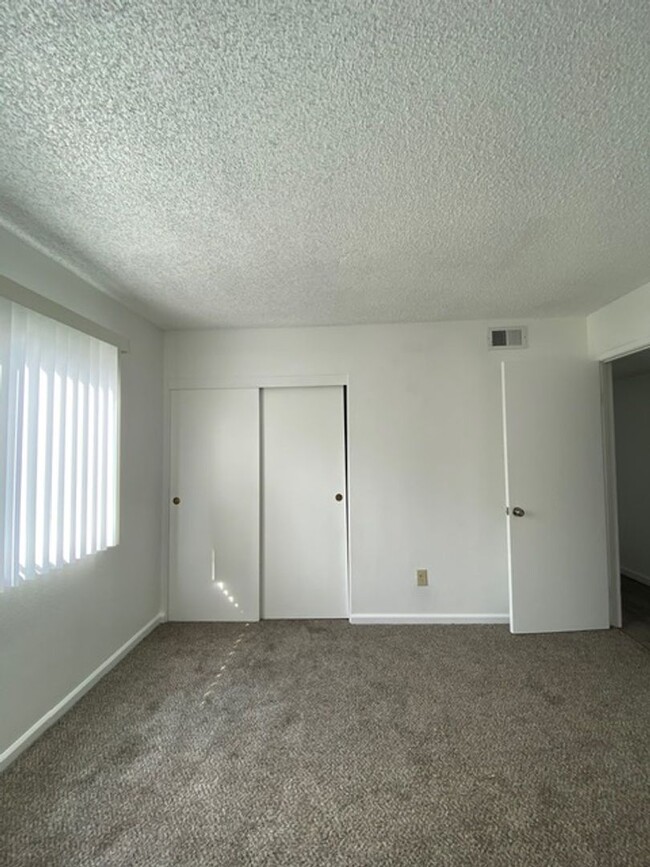 Building Photo - Completely Remodeled Colton Condo in Gated...