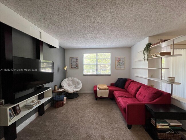 Building Photo - 1227 SW 46th Ave