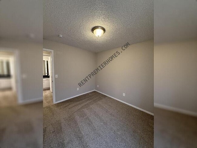 Building Photo - 7413 NW 125th St