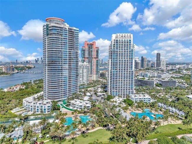 Building Photo - 100 South Pointe Dr