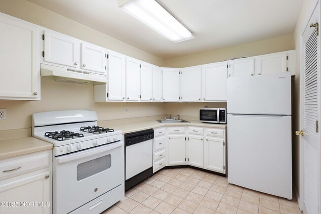 Building Photo - 90 Puffin Glade