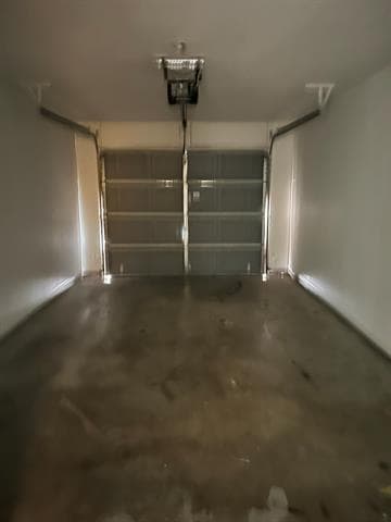 Building Photo - 313 Cedar Ridge Dr