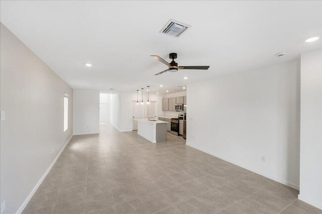 Building Photo - 11177 Fernbrook Dr