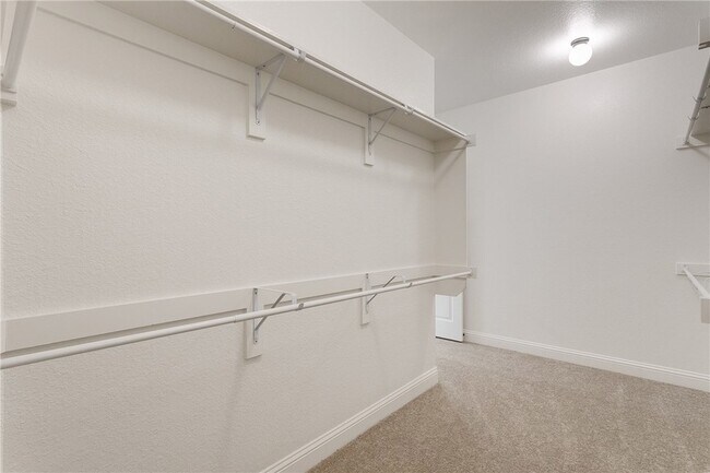 Building Photo - 601 Beechwood Dr